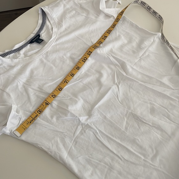 Set-Nautica Navy & White Top & Shorts Set- Top: size Small; Shorts: size 8 - Picture 7 of 16